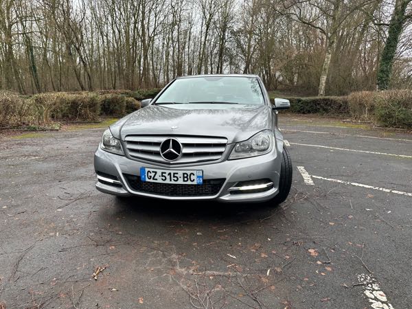 Mercedes-Benz Classe C III (2) 200 CDI BLUEEFFICIENCY AVANTGARDE 7G-TRONIC