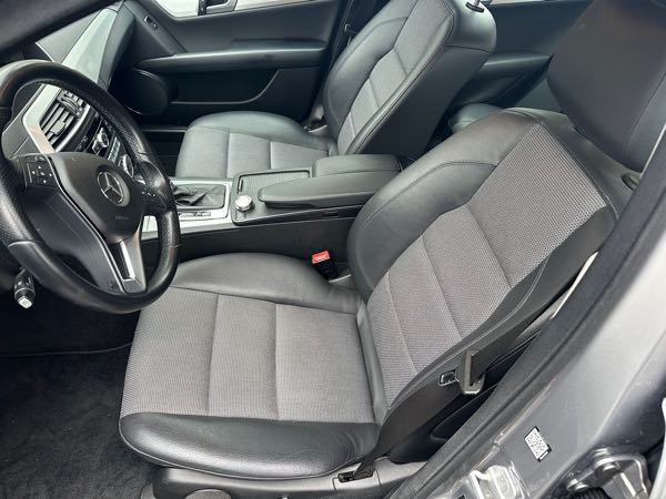Mercedes-Benz Classe C III (2) 200 CDI BLUEEFFICIENCY AVANTGARDE 7G-TRONIC
