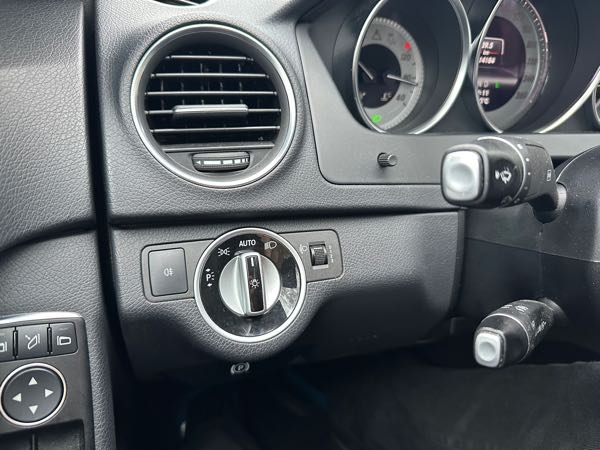 Mercedes-Benz Classe C III (2) 200 CDI BLUEEFFICIENCY AVANTGARDE 7G-TRONIC
