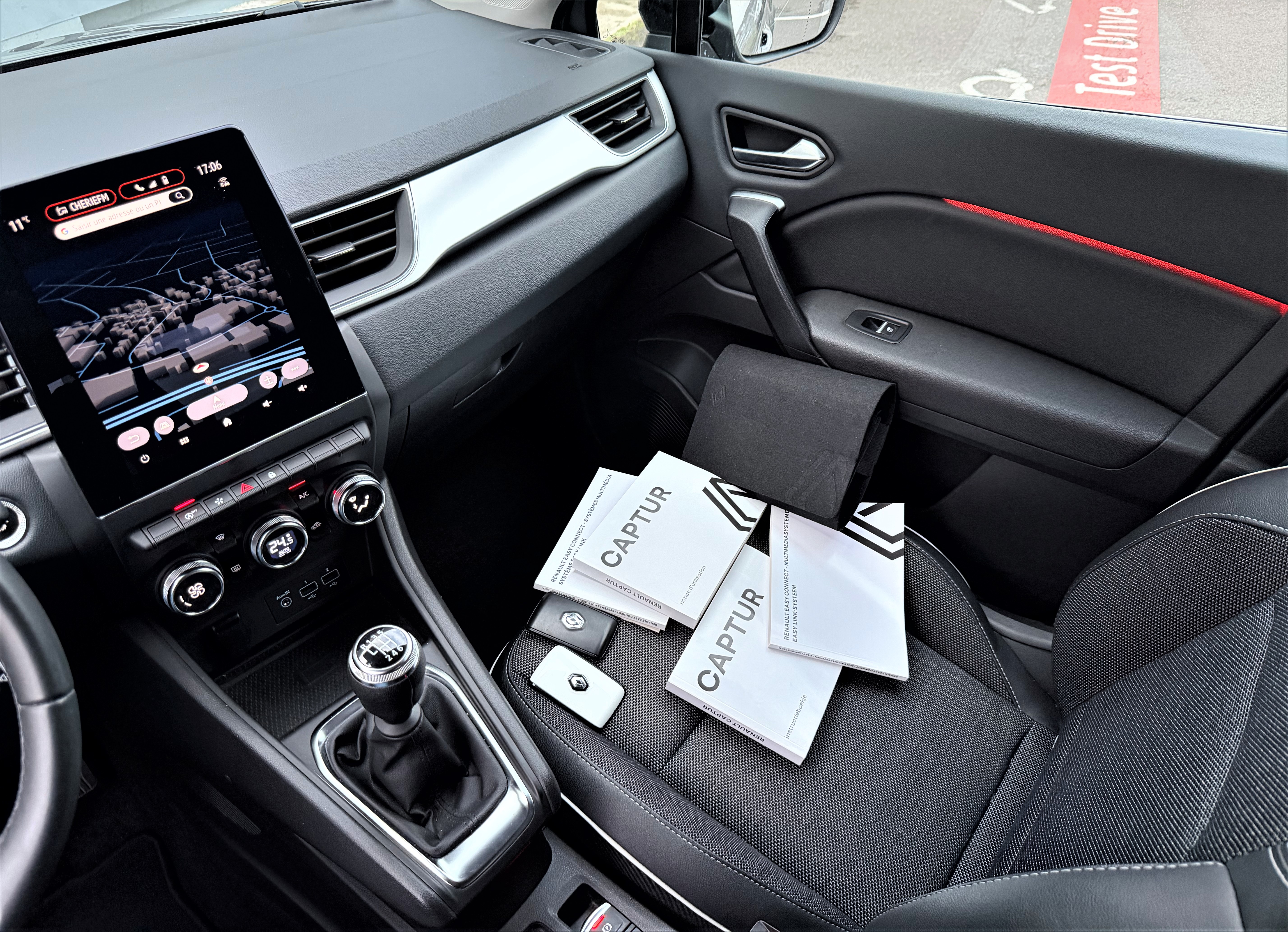 Renault Captur II TCE 90 Techno Design' Exclusive NEW 1er Main