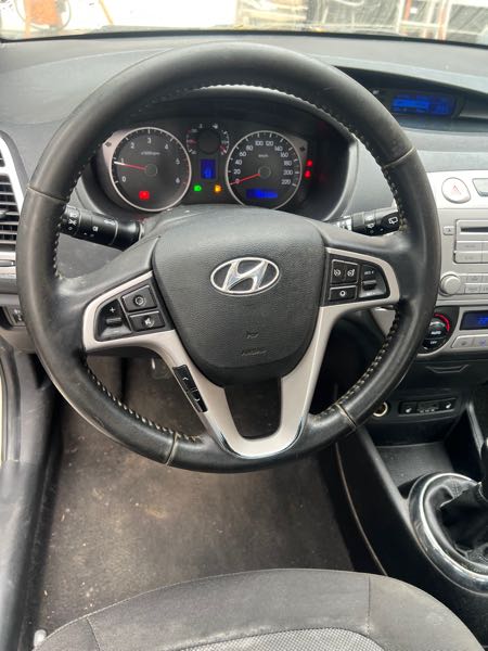 Hyundai I20 1.4 CRDI 75 PACK CLIM ESP 5P