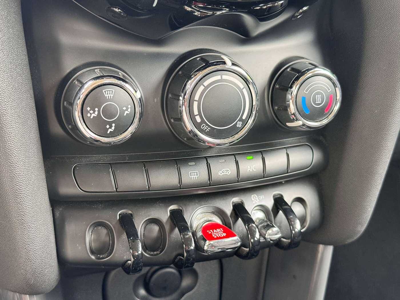 MINI One Mini 1.2 One First ORDI DE BORD/CLIM/USB/AUX/JA