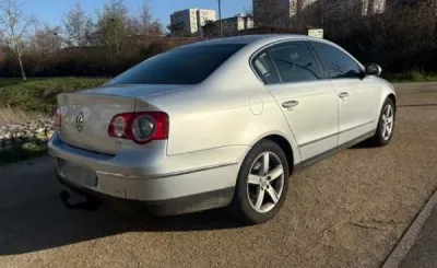 Volkswagen Passat VI 2.0 TDI 110 CR FAP CARAT