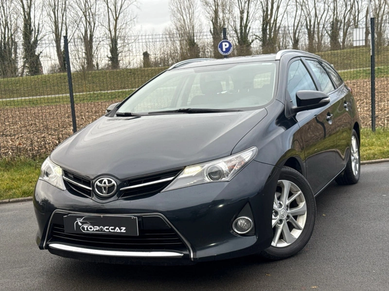 Toyota AURIS TOURING SPORTS 90 D-4D DYNAMIC BUSINESS * 11/2015 * CAMERA * GARANTIE