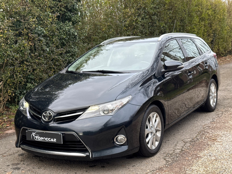 Toyota AURIS TOURING SPORTS 90 D-4D DYNAMIC BUSINESS * 11/2015 * CAMERA * GARANTIE