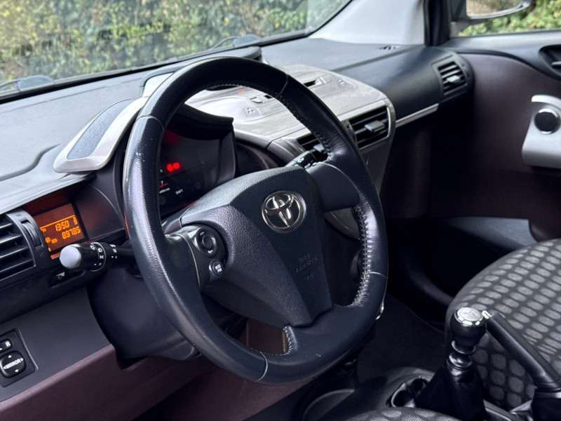 Toyota IQ 68 VVT-I IQ² 89.000KM * 2012 * GARANTIE