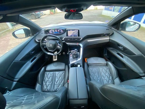Peugeot 3008 (2) 1.2 PURETECH 130 S&amp;S FELINE 120G