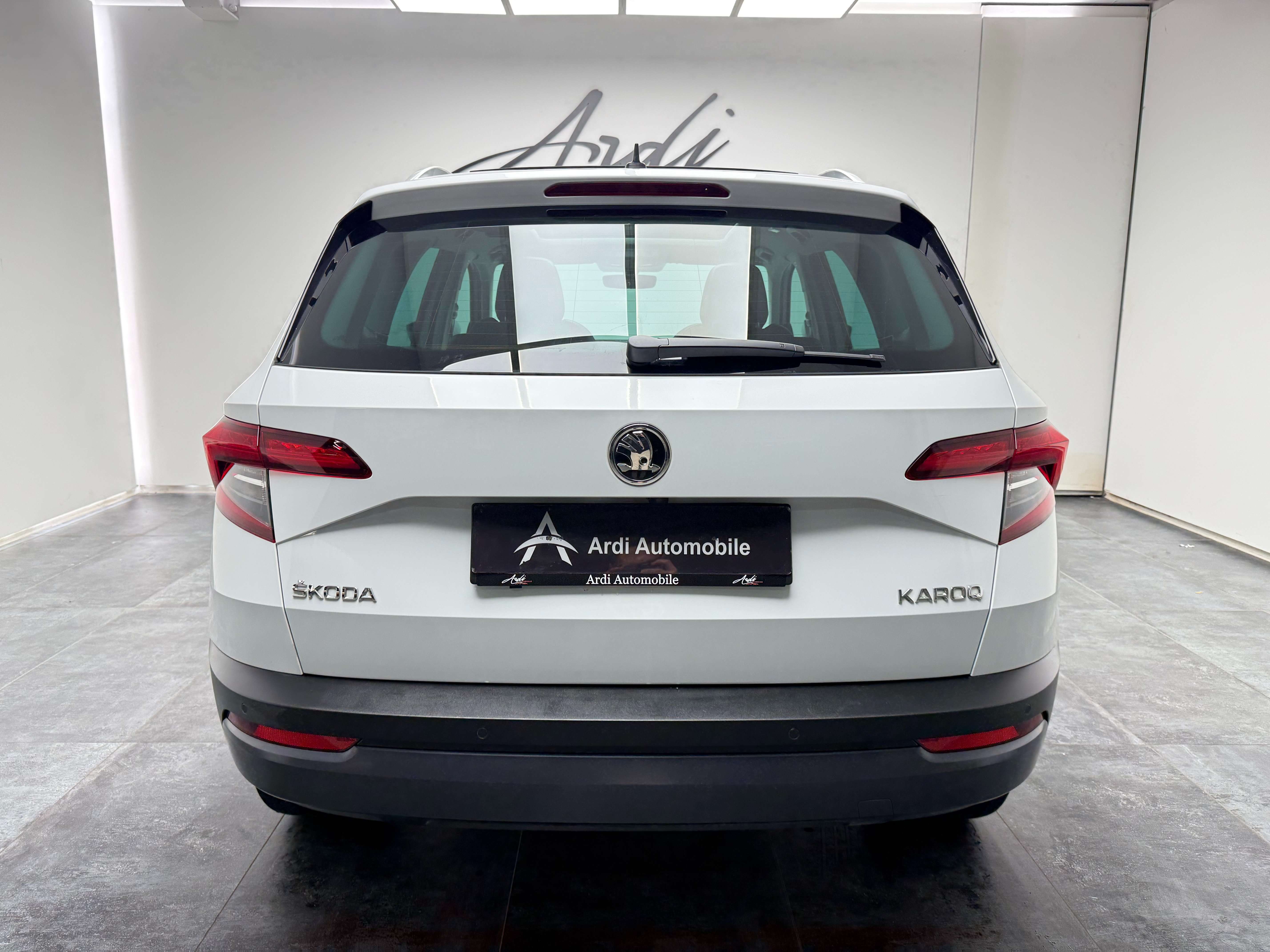 Skoda Karoq 1.0 TSI DSG *CARPLAY*CAMERA*SIEGES CHAUFF*GARANTIE