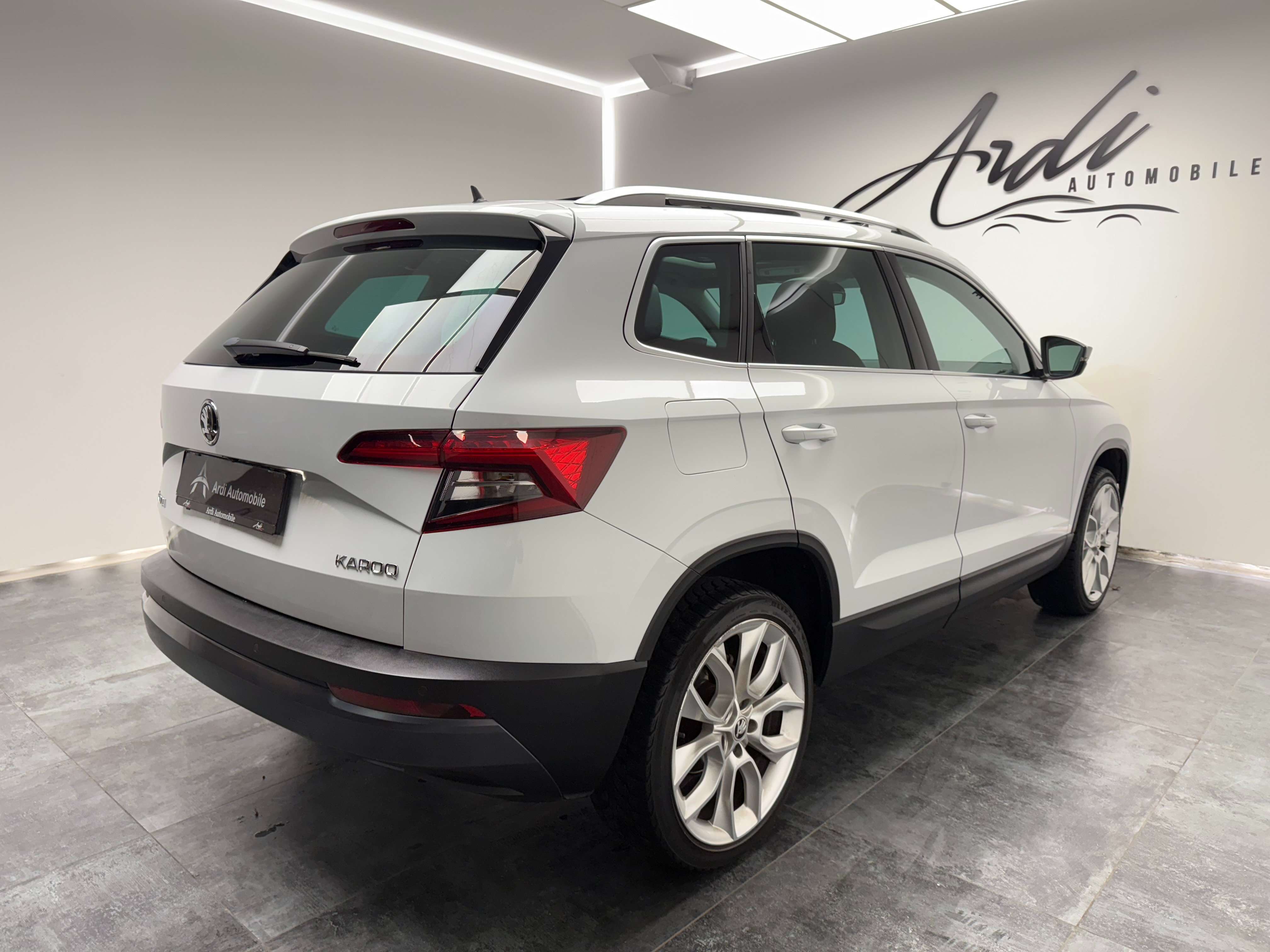 Skoda Karoq 1.0 TSI DSG *CARPLAY*CAMERA*SIEGES CHAUFF*GARANTIE
