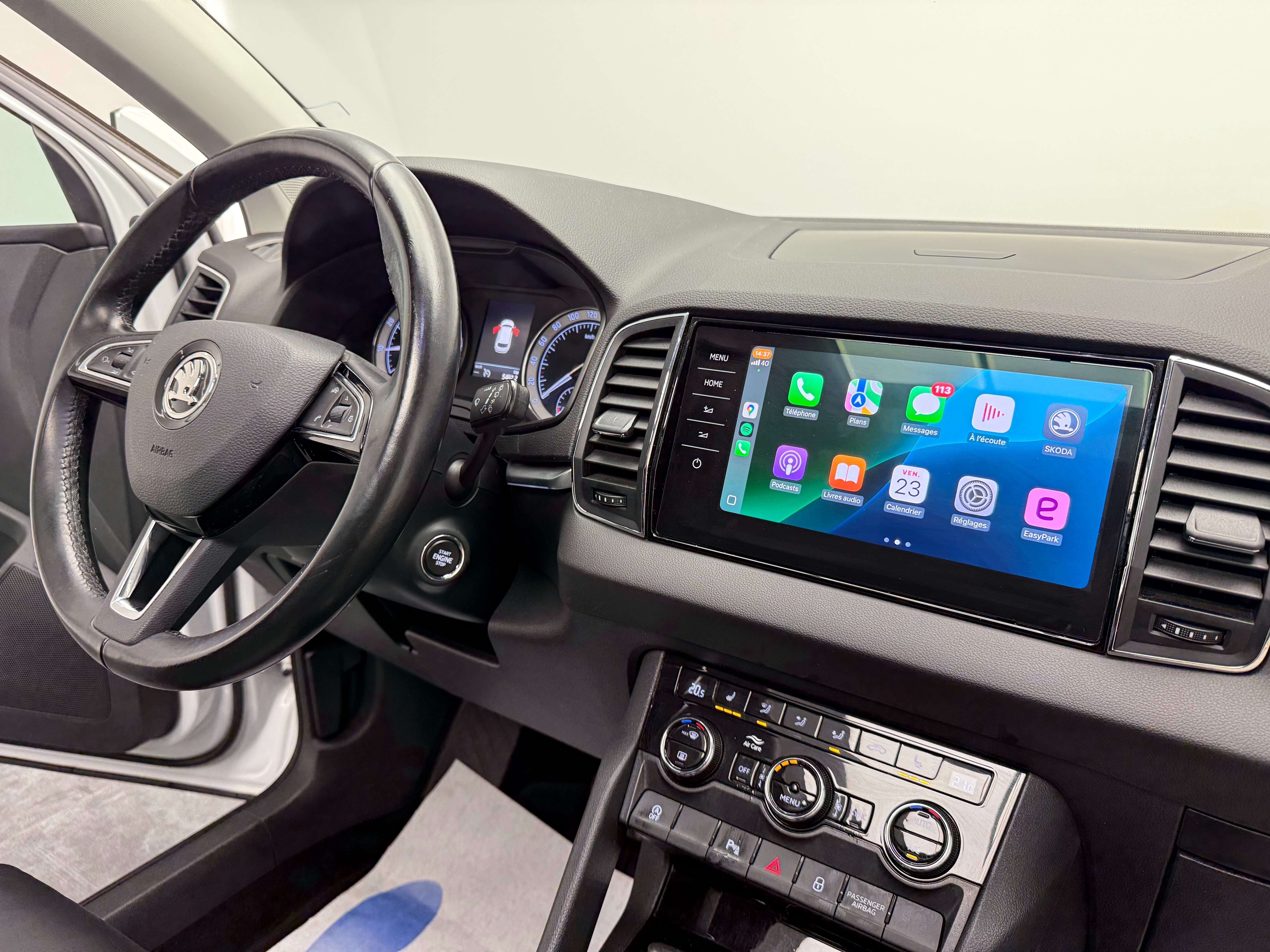 Skoda Karoq 1.0 TSI DSG *CARPLAY*CAMERA*SIEGES CHAUFF*GARANTIE