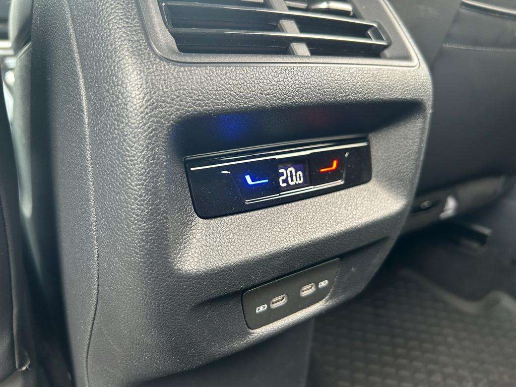 Volkswagen Tiguan Tiguan R-Line 1.5 TSI mHEV ACT OPF 110 kW (150 ch) 7 vitesses DSG