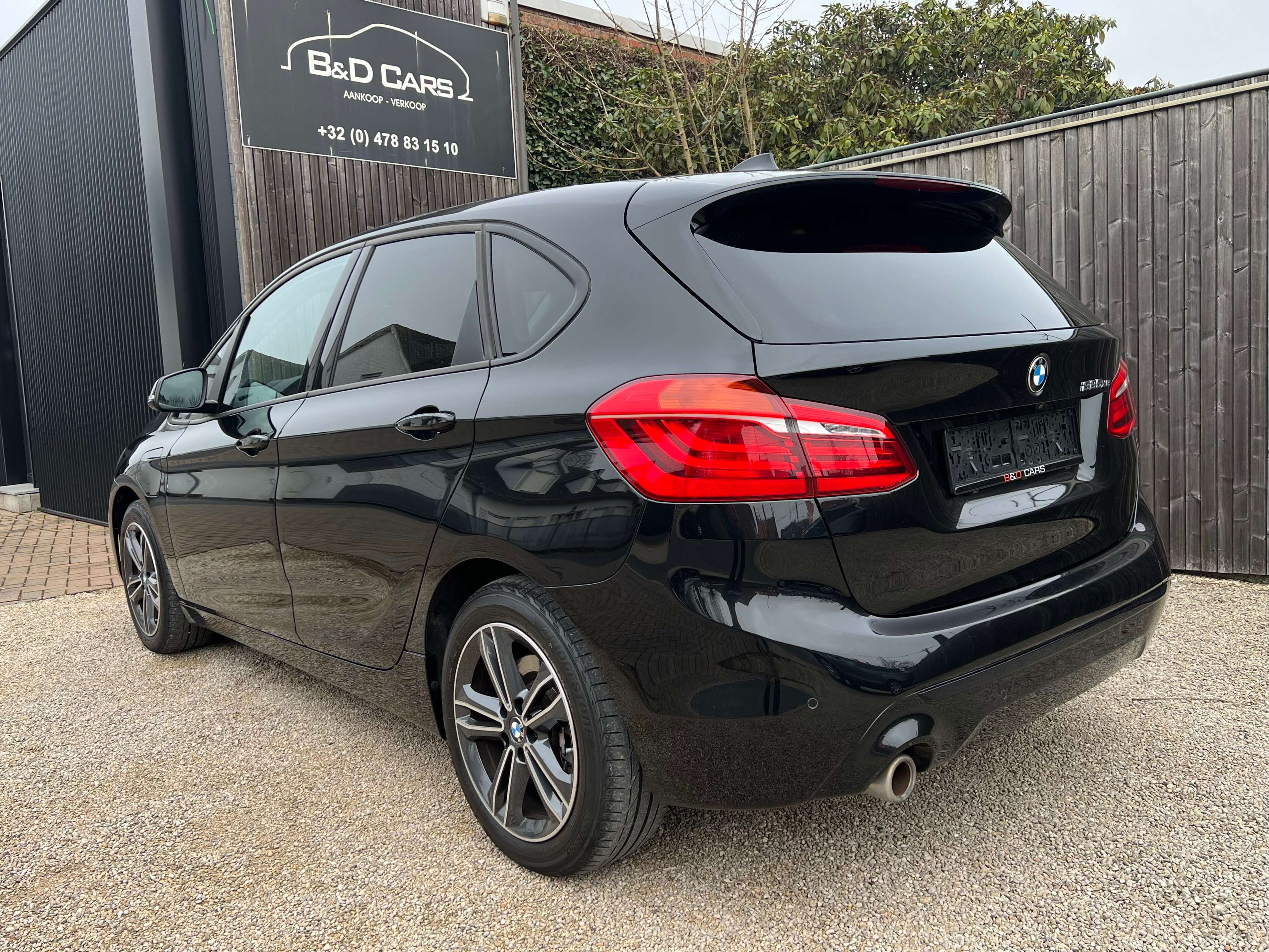 BMW 225 XE Active Tourer Sport Line NETTO: €15.694