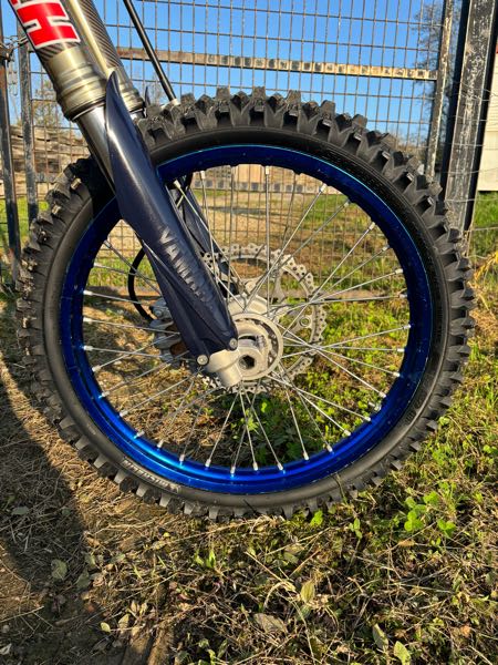 YAMAHA YZ