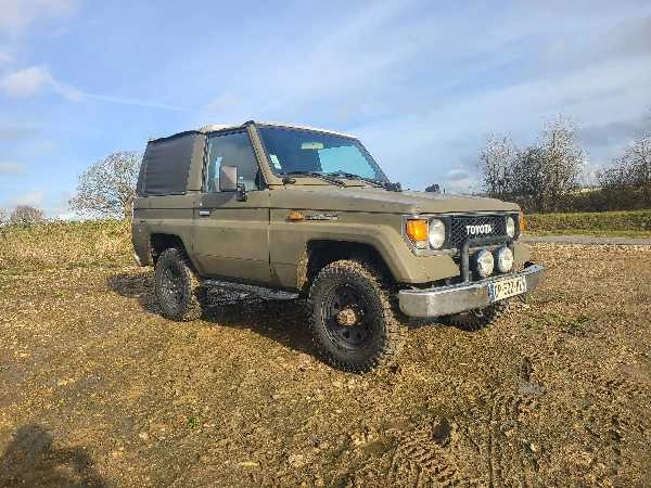 Toyota Land Cruiser LJ70 châssis court