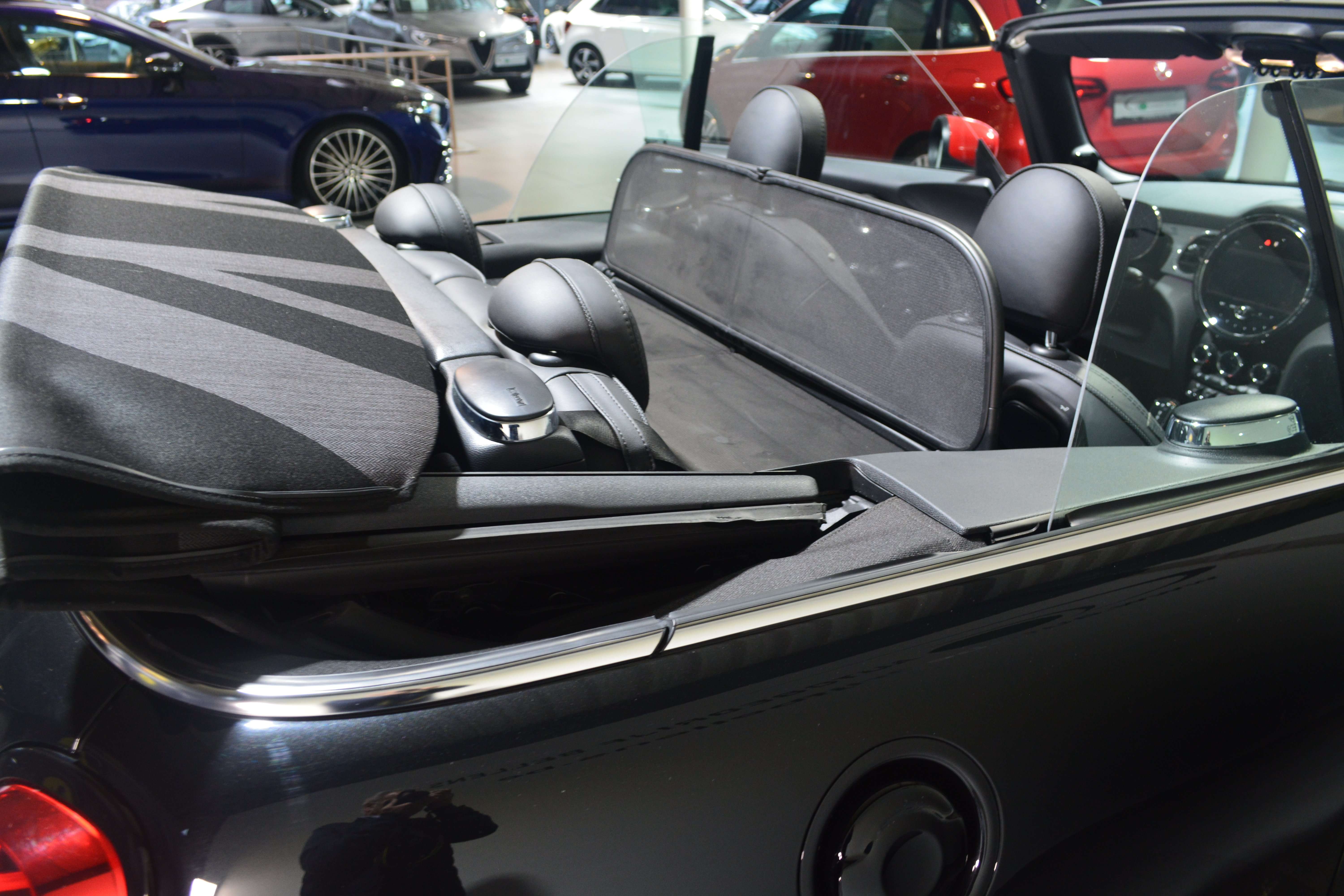 MINI John Cooper Works Cabrio Mini John Cooper Works Cabrio Aut. John Cooper /FULL./ 27.500 + BTWw