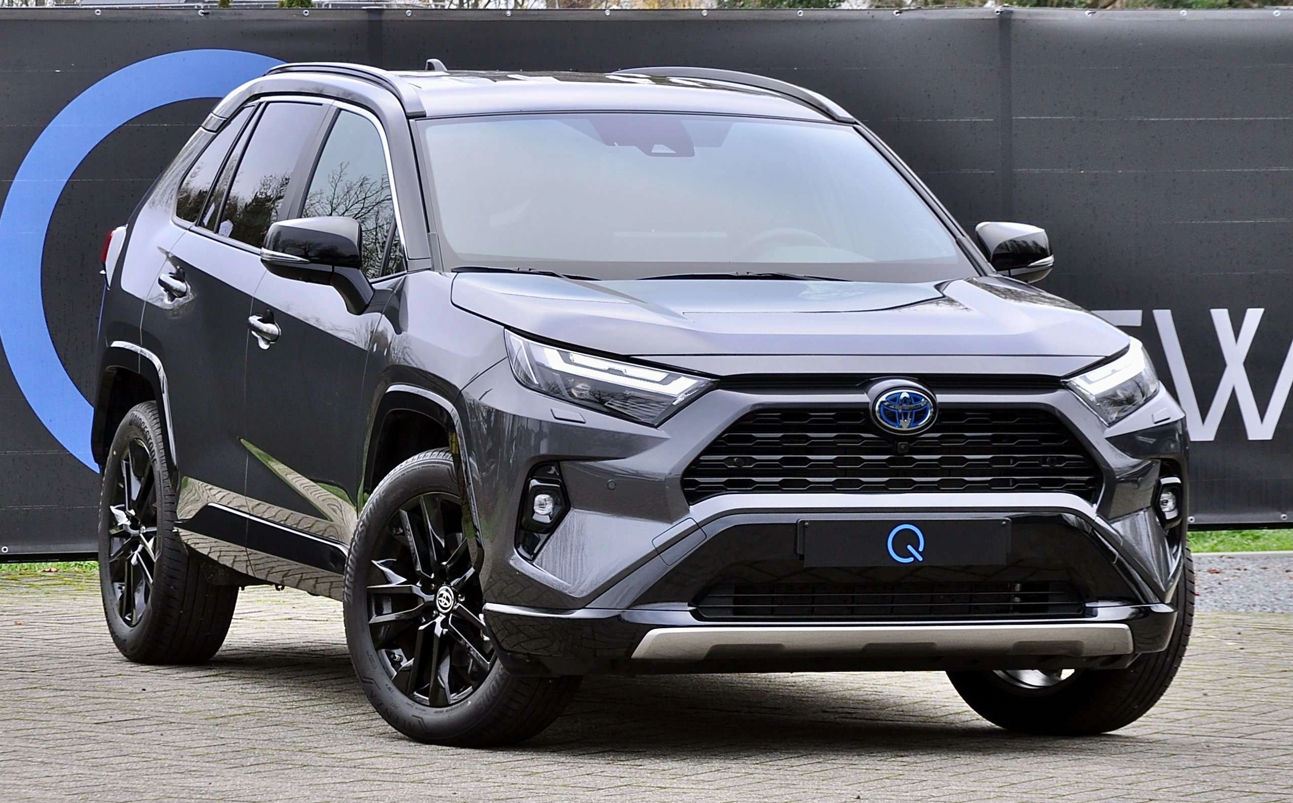 Toyota RAV 4 STYLE APPLE CARPLAY JBL SOUND 360° CAMERA