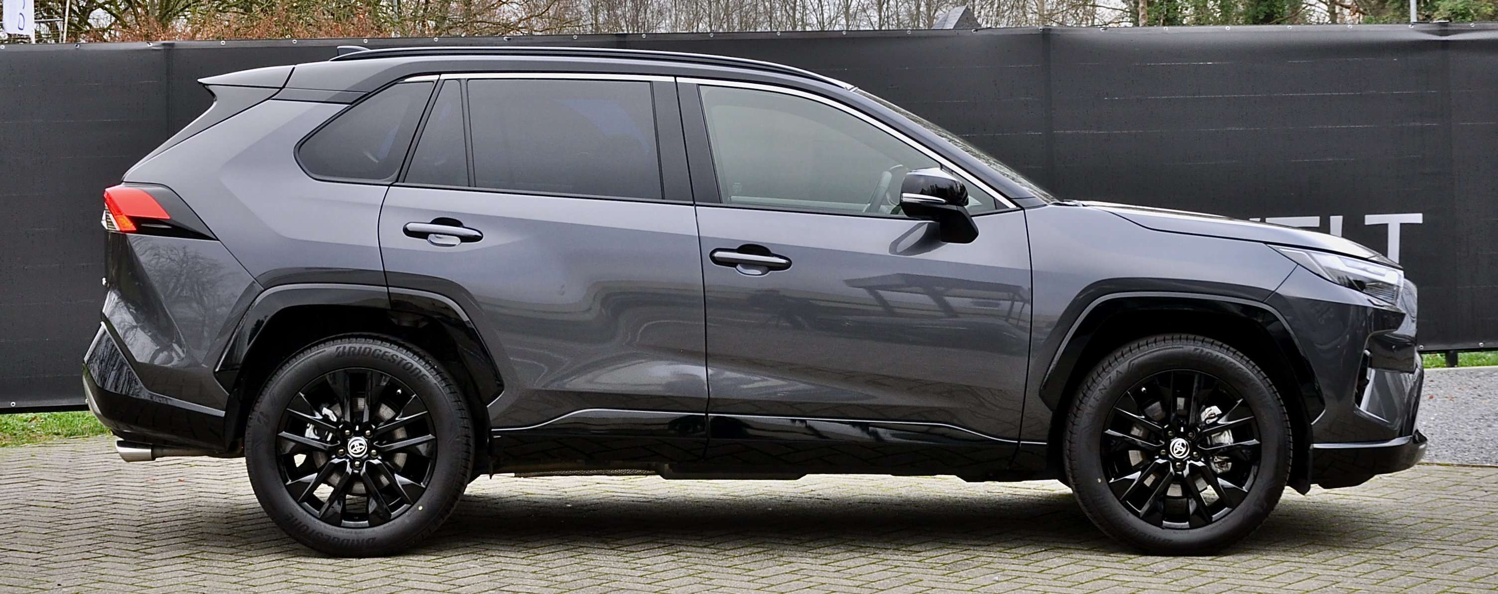 Toyota RAV 4 STYLE APPLE CARPLAY JBL SOUND 360° CAMERA