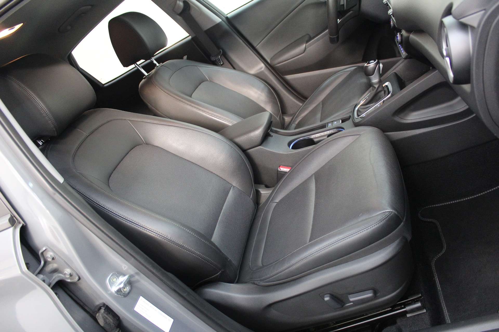 Hyundai KONA Kona HEV 1.6 GDi Sky DCT * Hybride * Garantie *