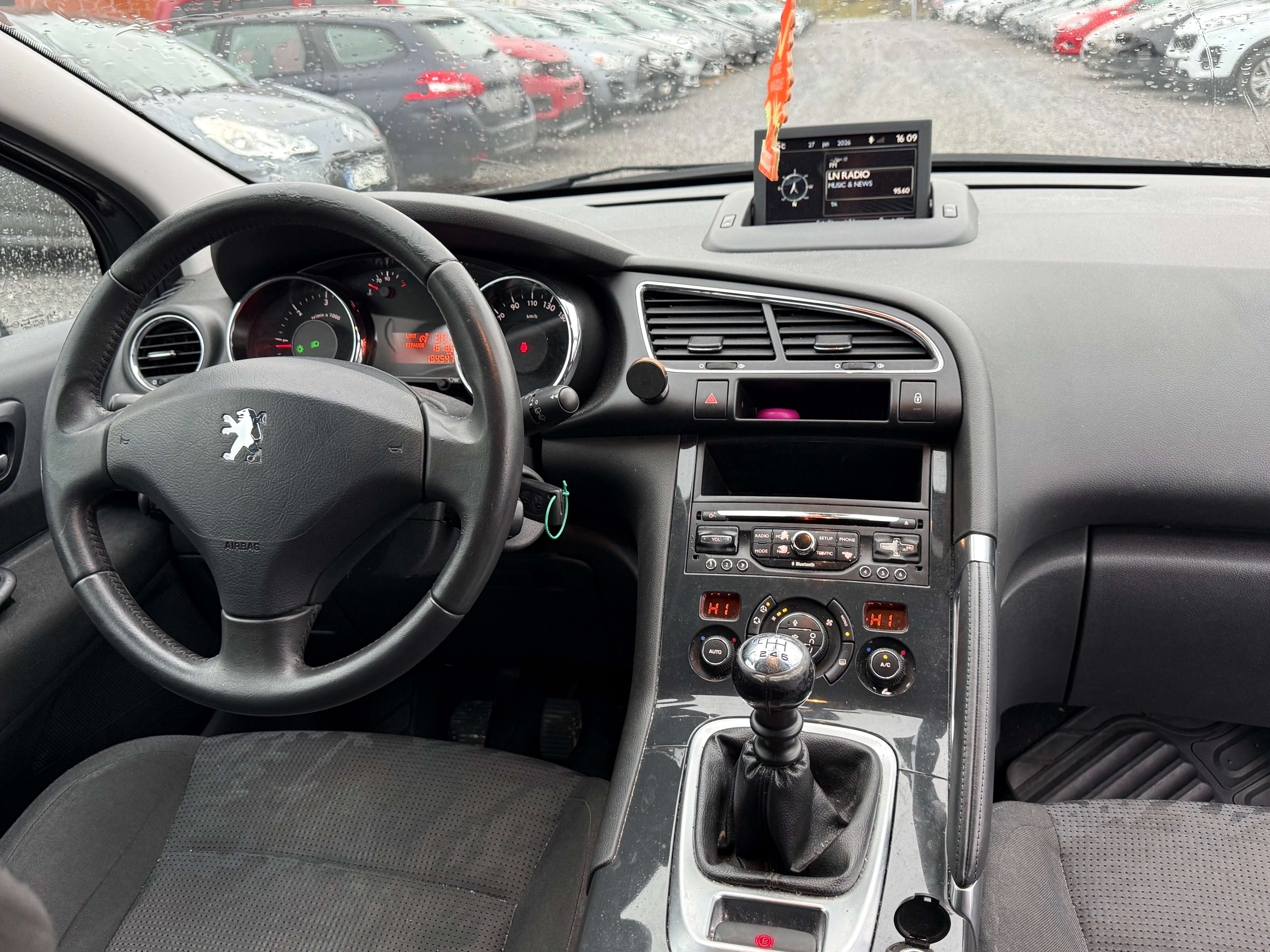 Peugeot 3008 3008 1.6 HDi Active - NAVIGATION - AIRCO