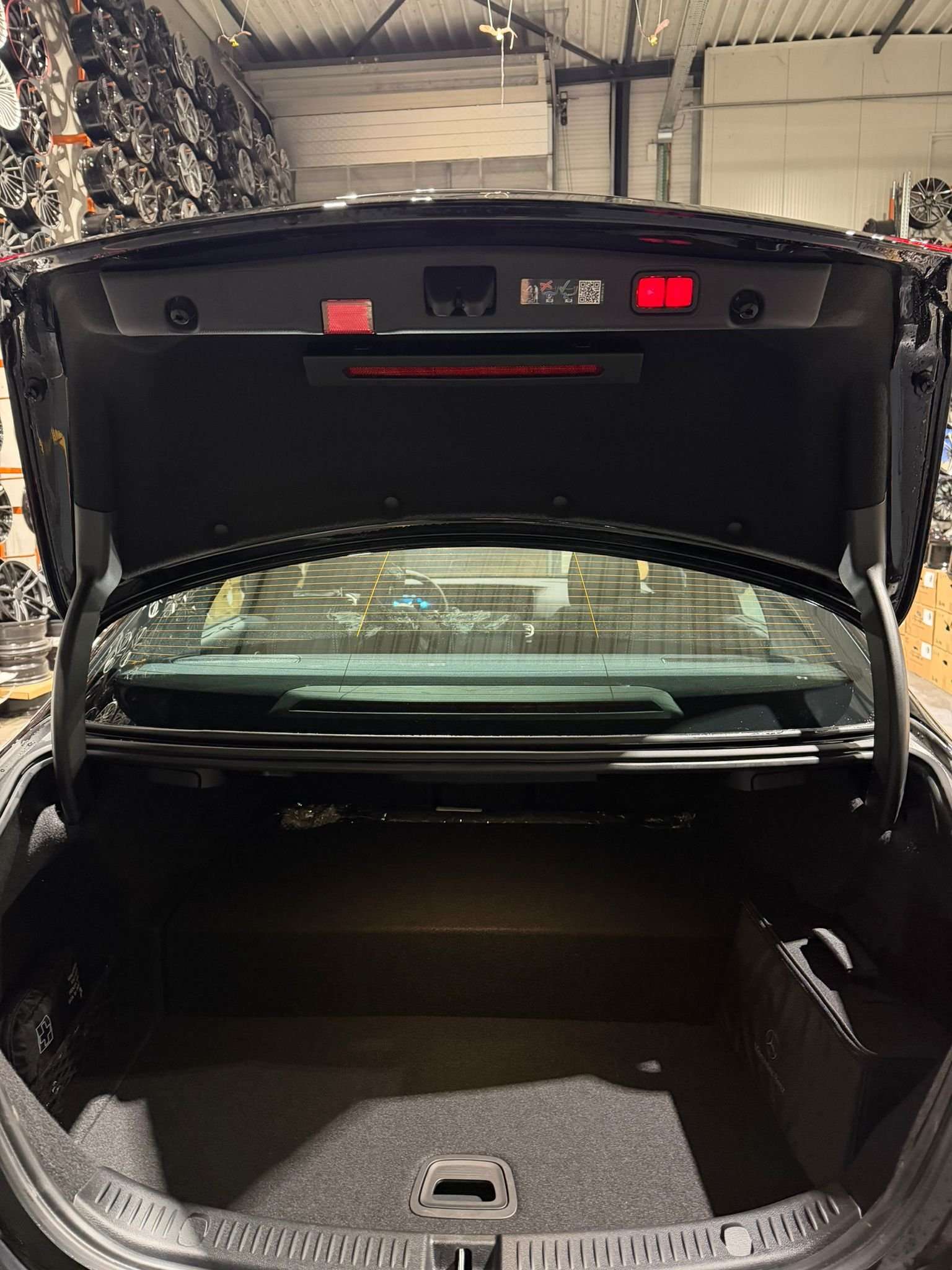 Mercedes-Benz E 300 E 300 e 4-Matic PHEV Exclusive Line