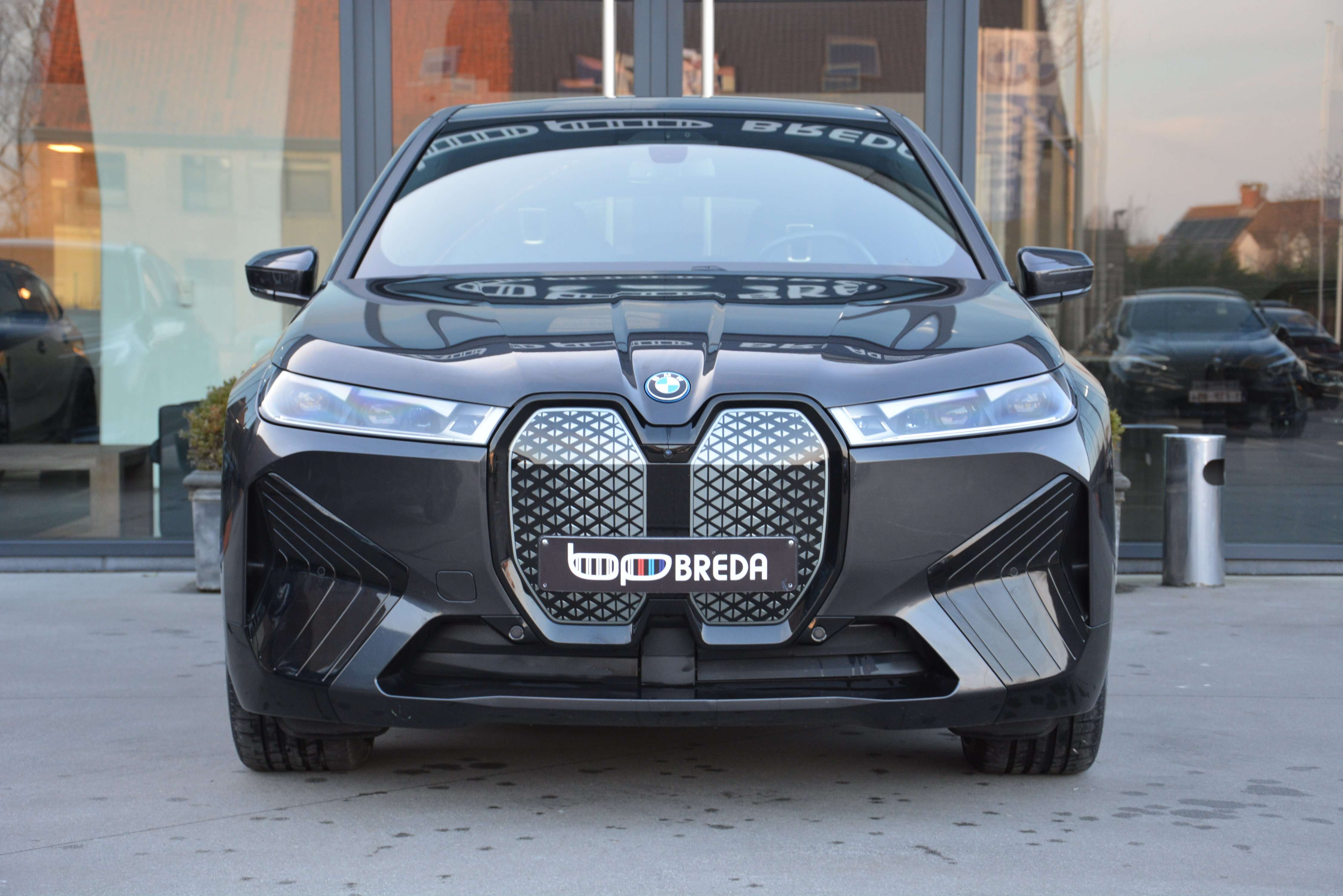 BMW iX xDrive40 M-Sport/360°/Laser/Trekhh/HUD/ACC/22"