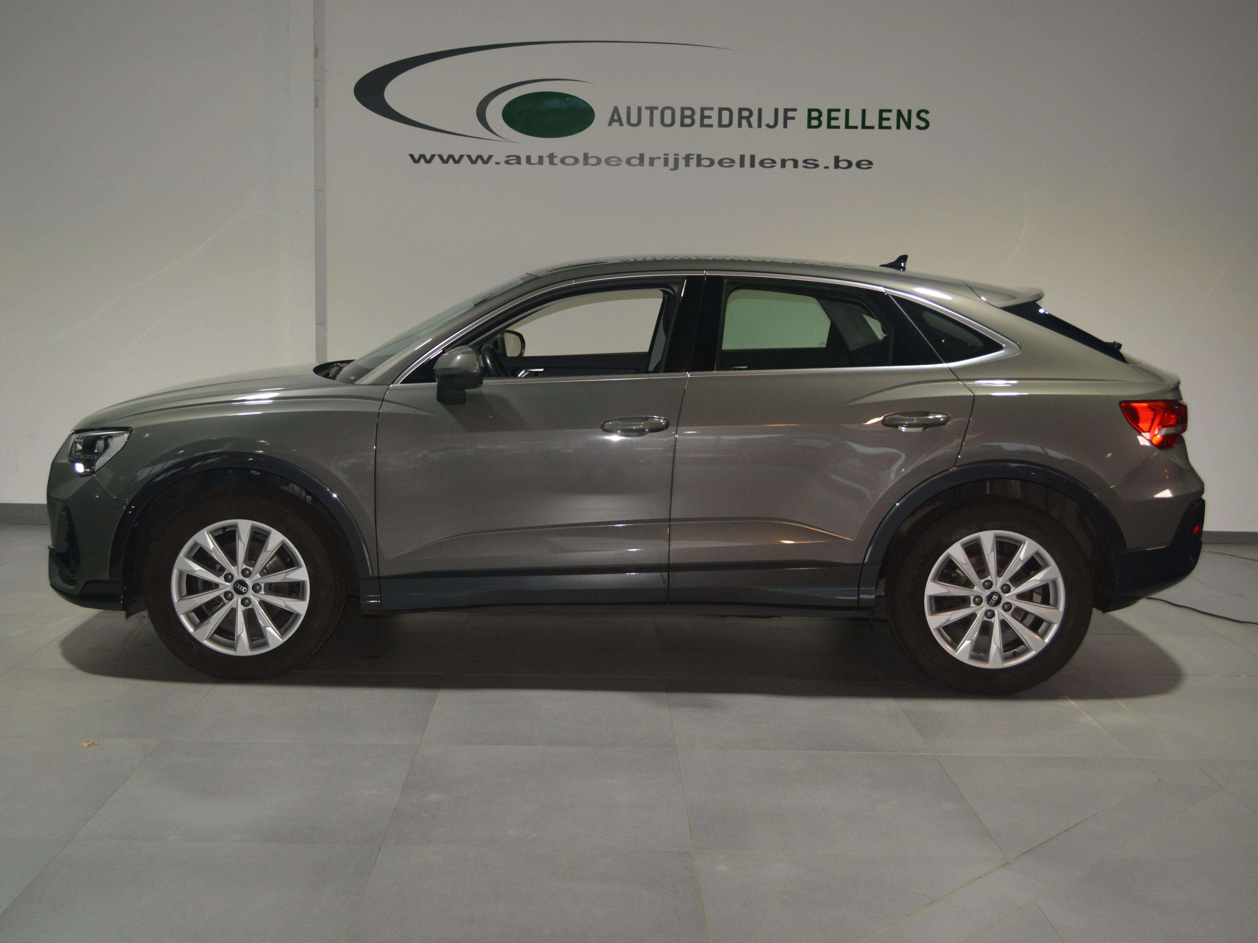 Audi Q3 Q3 35 TFSI Attraction SPORTBACK / S-LINE / SPORTZ. / NAV