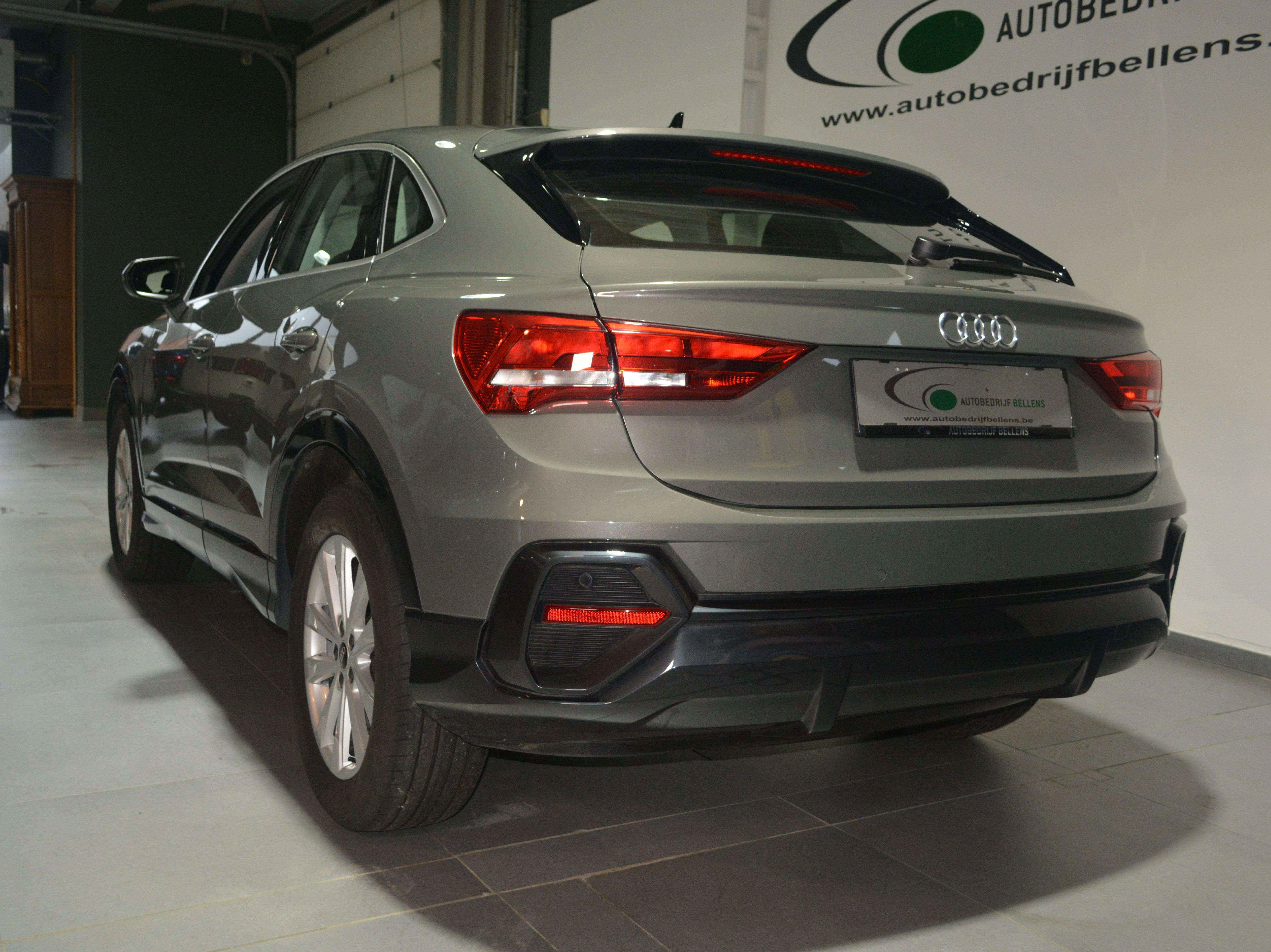 Audi Q3 Q3 35 TFSI Attraction SPORTBACK / S-LINE / SPORTZ. / NAV