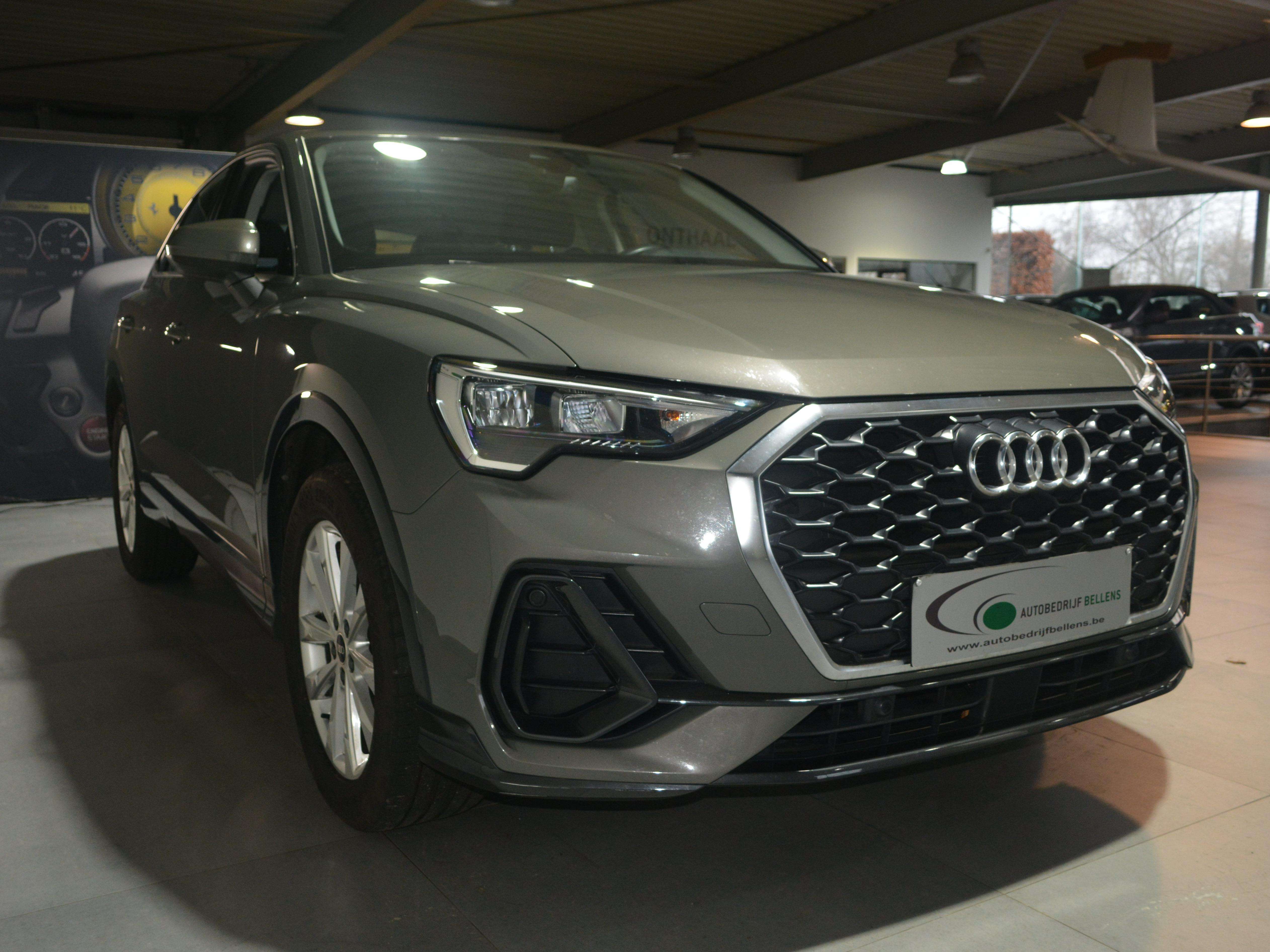 Audi Q3 Q3 35 TFSI Attraction SPORTBACK / S-LINE / SPORTZ. / NAV