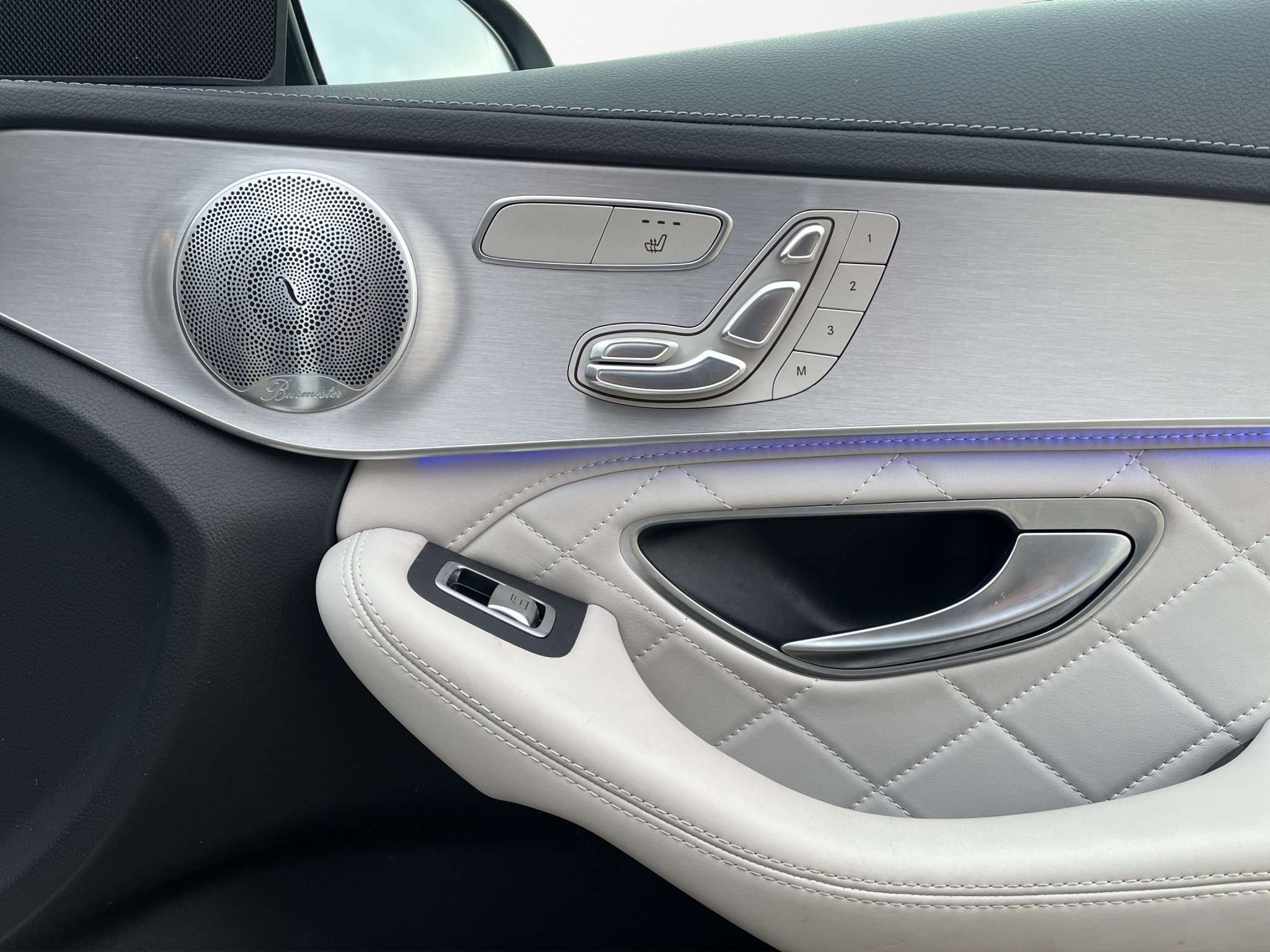Mercedes-Benz C 300 de PHEV *FULL - PANO - MEMORY - HD - BURMESTER