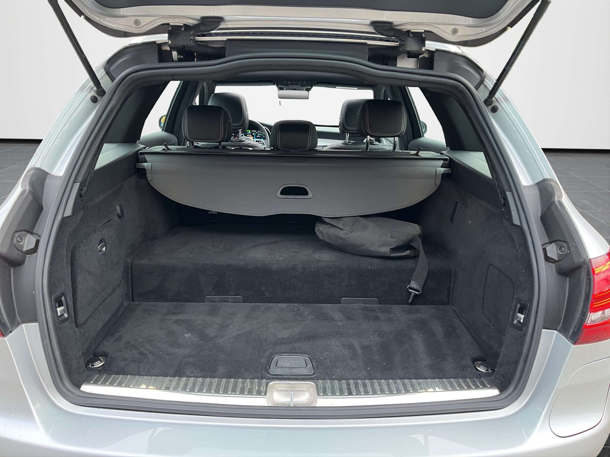Mercedes-Benz C 300 de PHEV *FULL - PANO - MEMORY - HD - BURMESTER