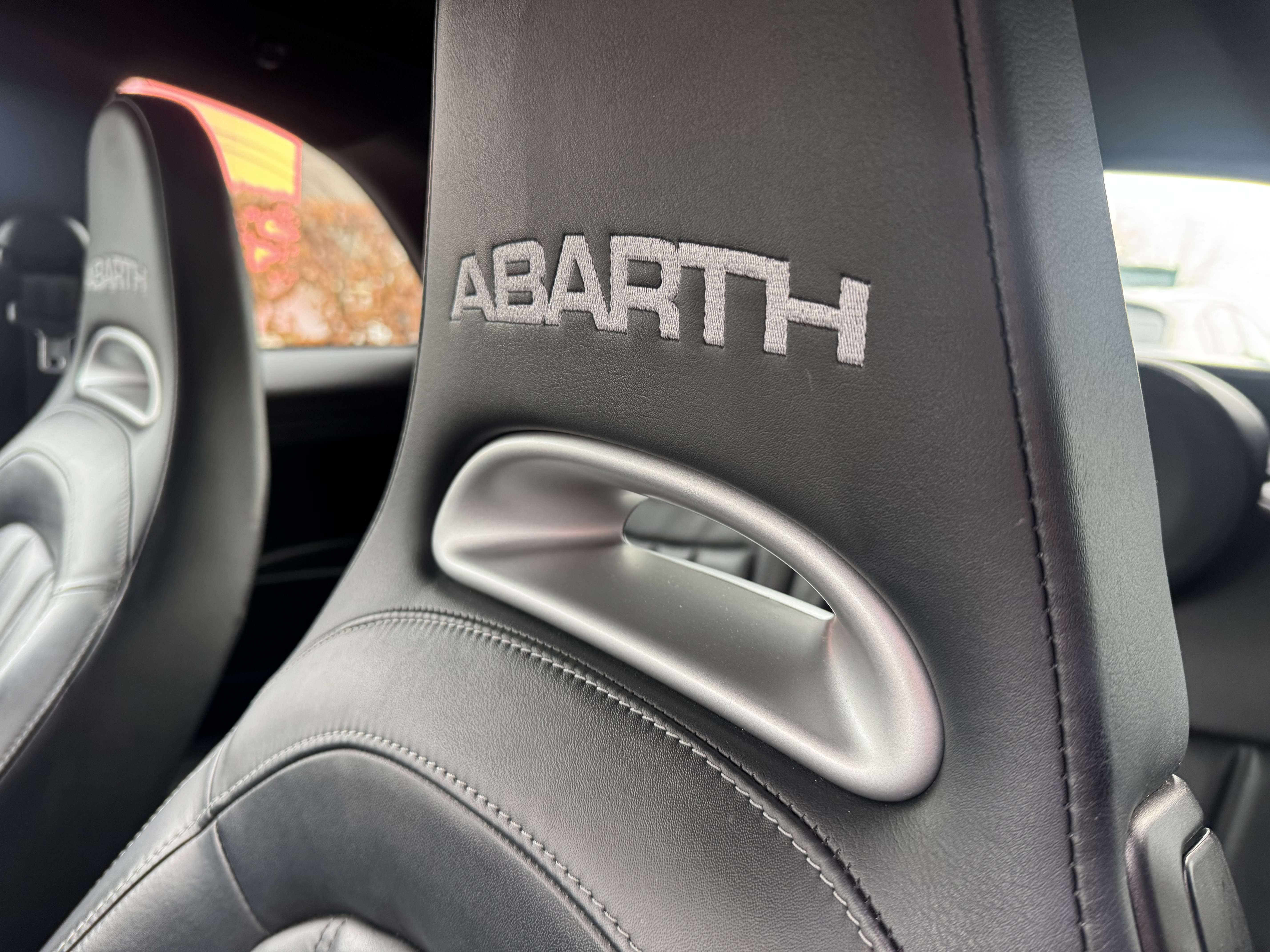 Abarth 595C 1.4 T-Jet GARANTI ECRAN XENON CUIR CABRIO