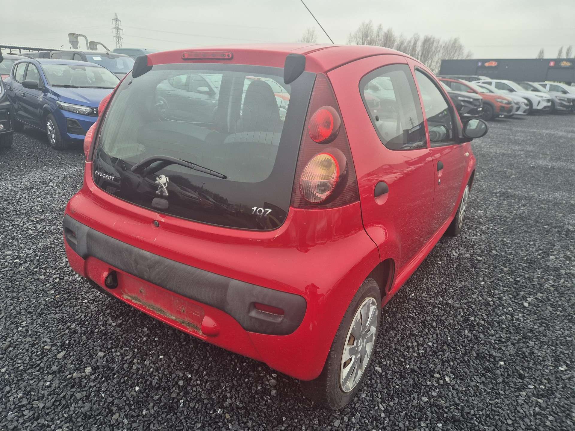 Peugeot 107 1.0i Access//DEGATS CARROSSERIE/MARCHAND OU EXPORT