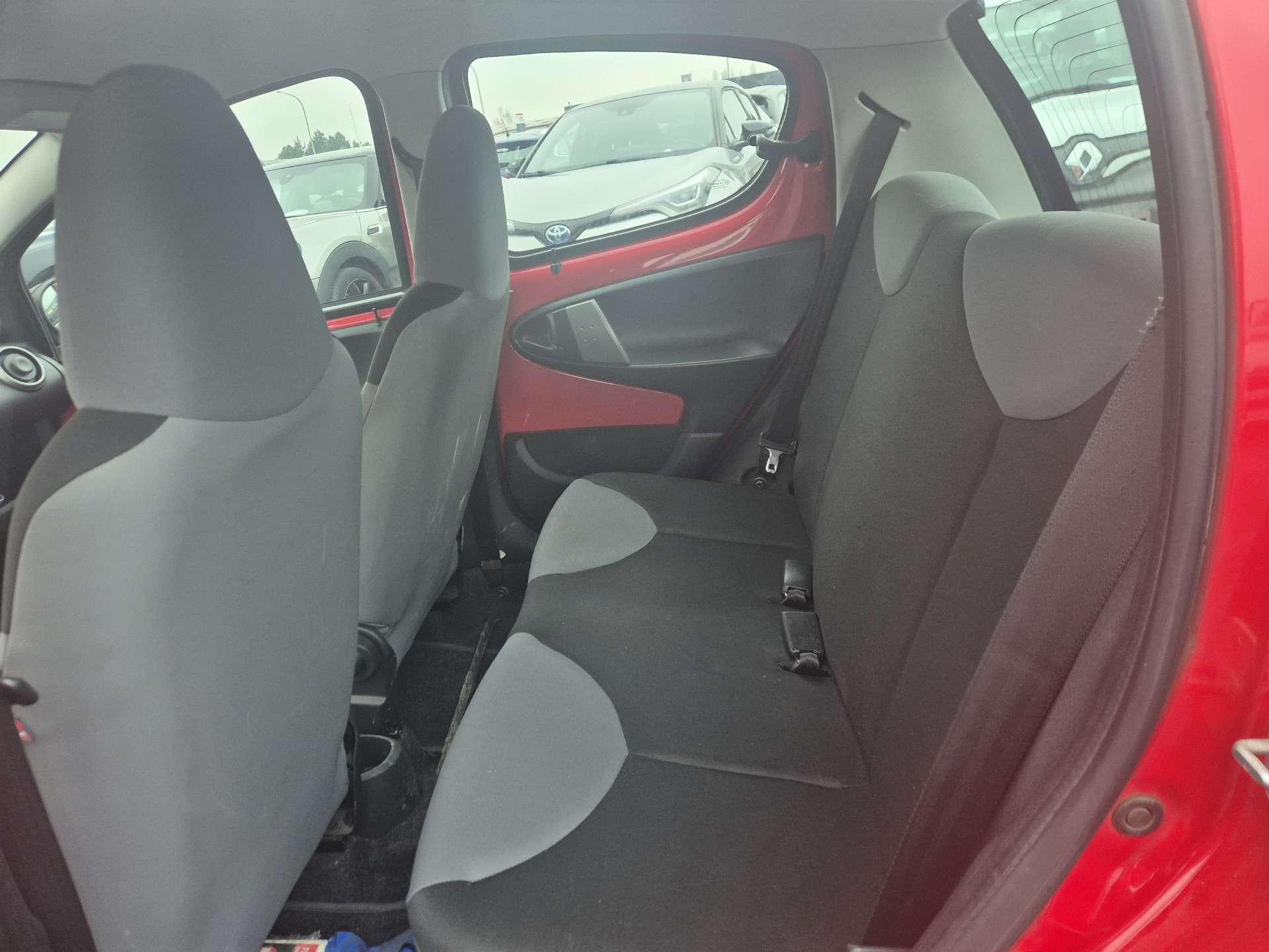Peugeot 107 1.0i Access//DEGATS CARROSSERIE/MARCHAND OU EXPORT