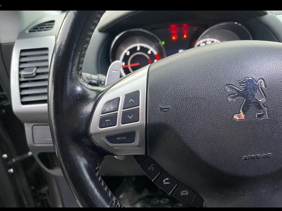 Peugeot 4007 2.2 HDi 16V 156ch FAP Premium Pack DCS6