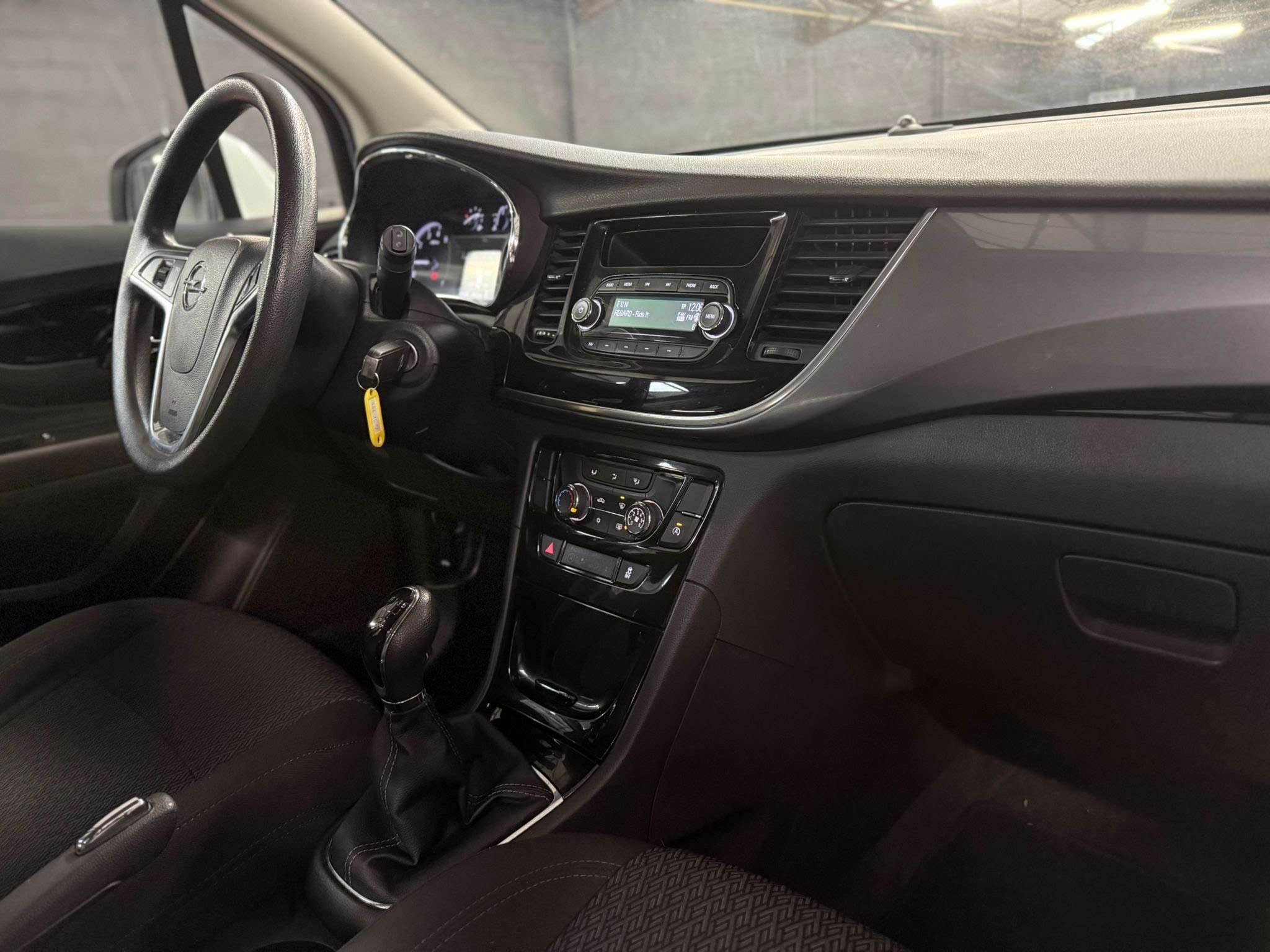 Opel Mokka X 1.6i * RADIO * CLIM * CRUISE * BLUETOOTH
