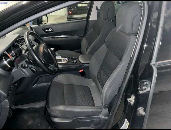 Peugeot 3008 HDi boîte automatique pack business