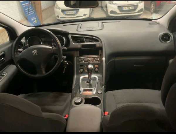 Peugeot 3008 HDi boîte automatique pack business