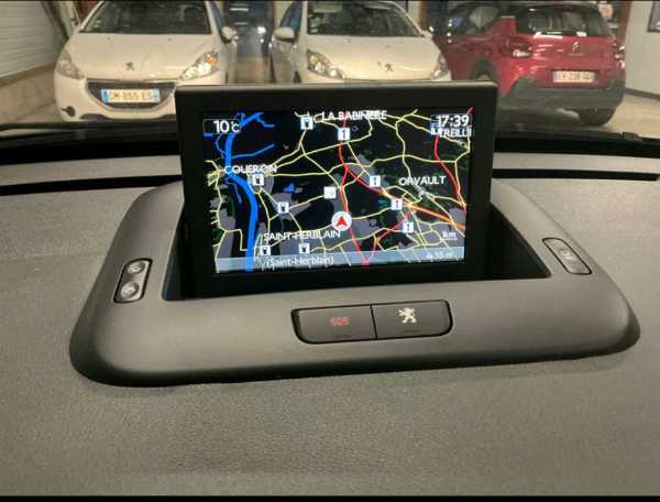 Peugeot 3008 HDi boîte automatique pack business