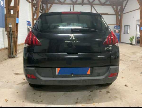 Peugeot 3008 HDi boîte automatique pack business