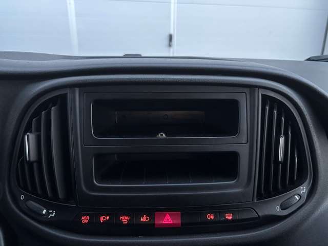 Fiat Doblo 1 ER MAIN / TVA RECUPERABLE / CAPTEUR AR