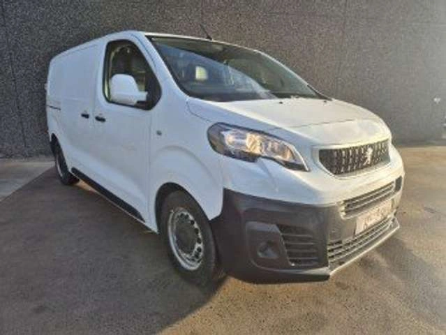 Peugeot Expert // GPS // ATTELAGE // CARPLAY // REGULATEUR //