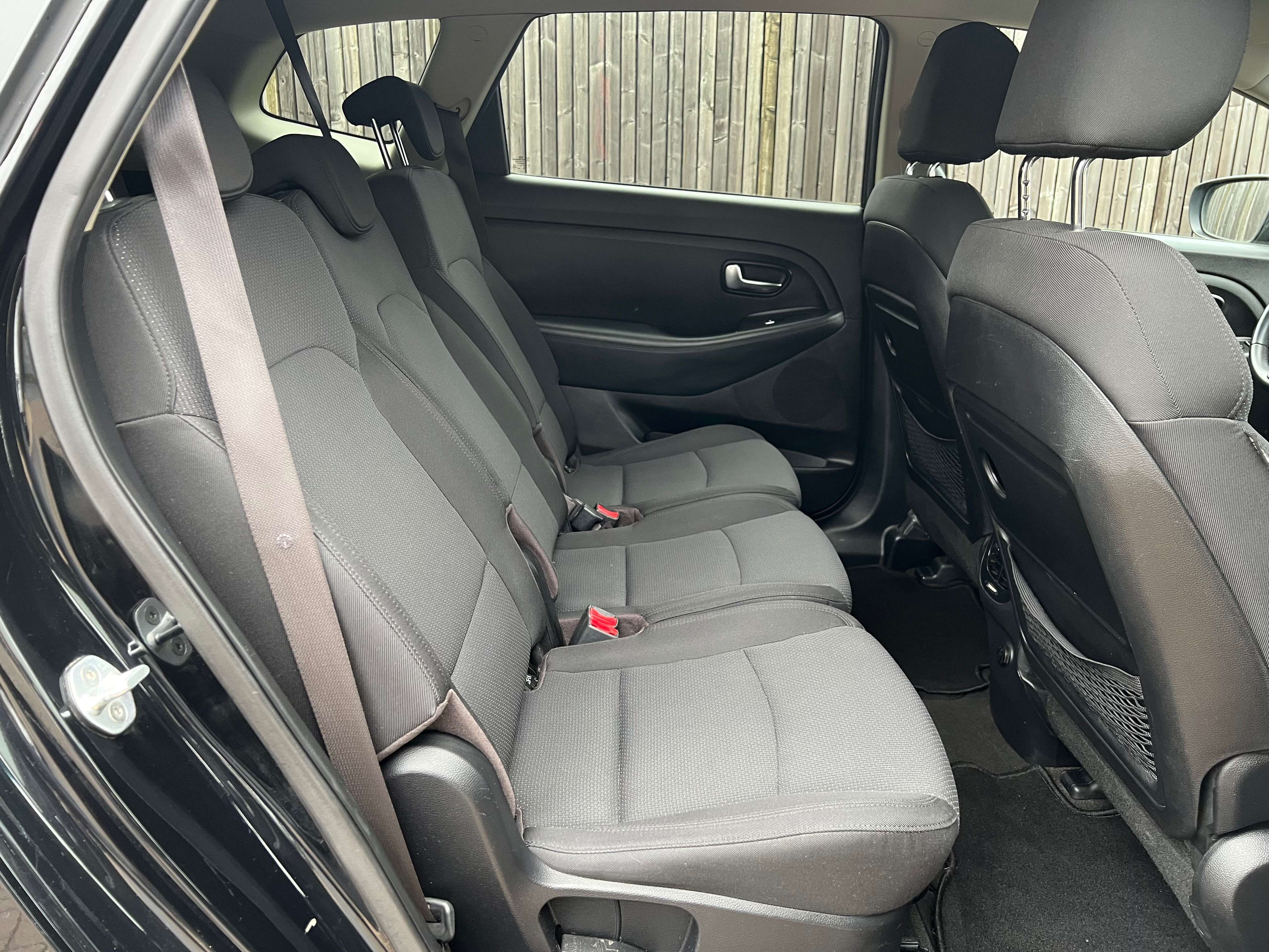 Kia Carens Carens 1.6i Fusion 7PL. 1steHAND/1MAIN