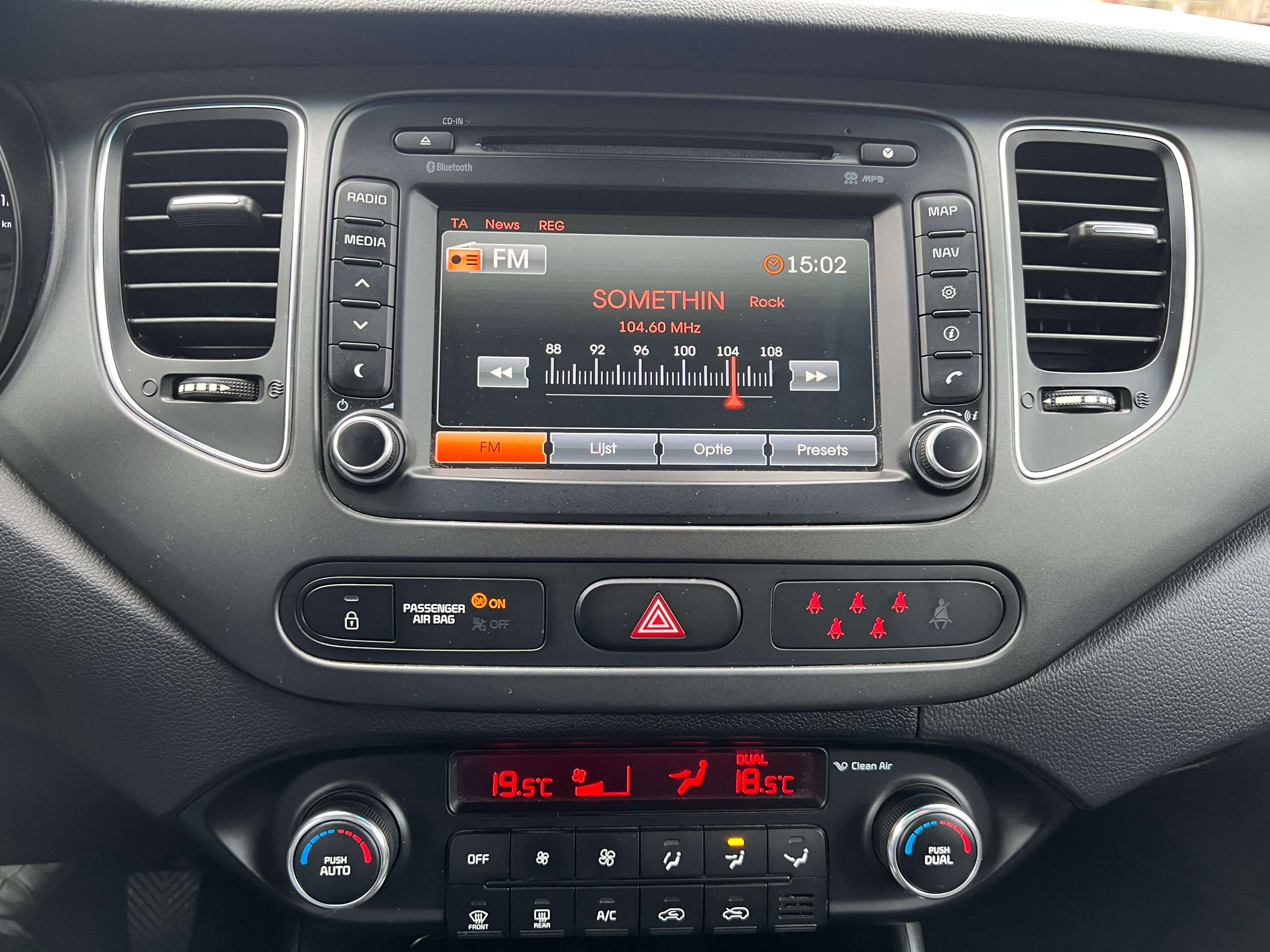 Kia Carens Carens 1.6i Fusion 7PL. 1steHAND/1MAIN