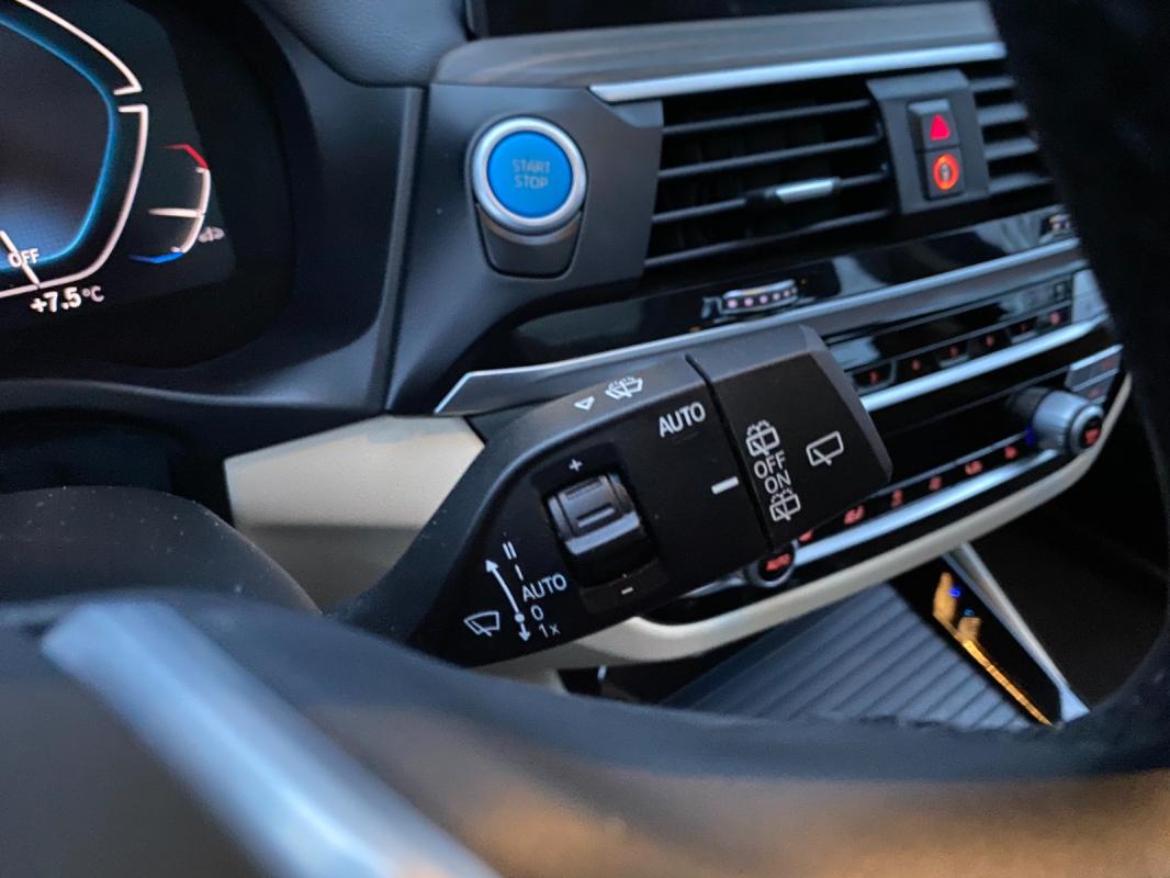 Bmw iX3 286 ch BVA8 Impressive - 2021 83 000 km Garantie Sièges cuire sous housse de protection
