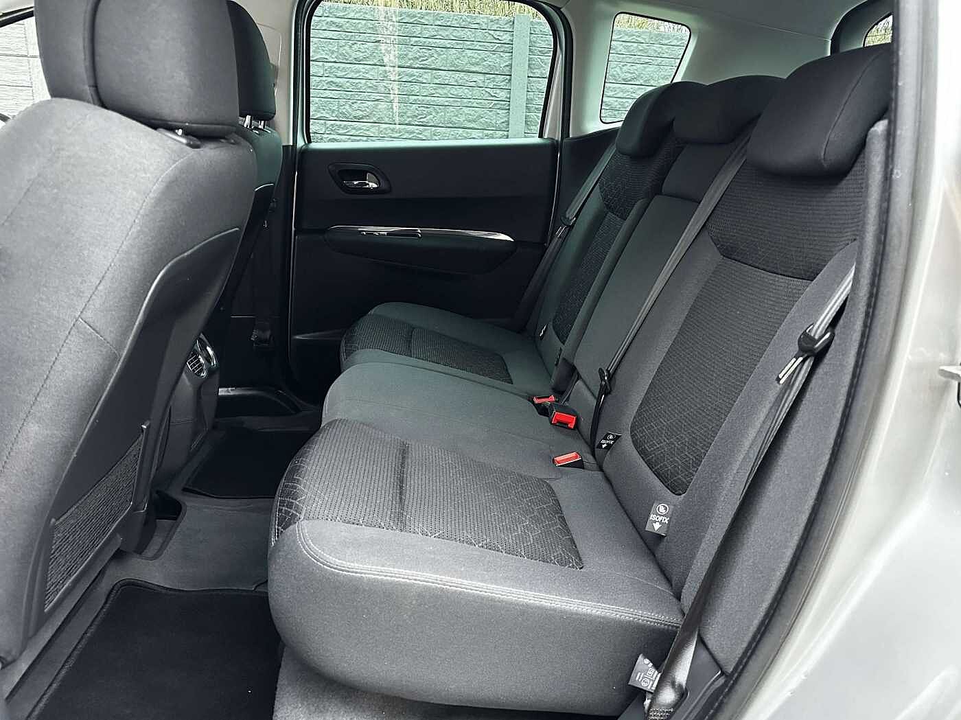Peugeot 3008 1.6 BlueHDi Style CRUISE/GPS/SENSOR/BLUETOOTH