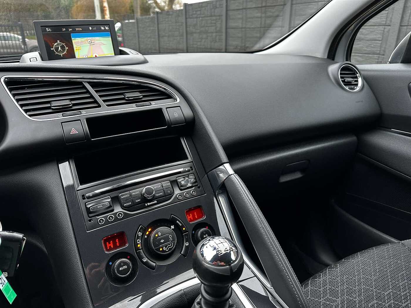 Peugeot 3008 1.6 BlueHDi Style CRUISE/GPS/SENSOR/BLUETOOTH