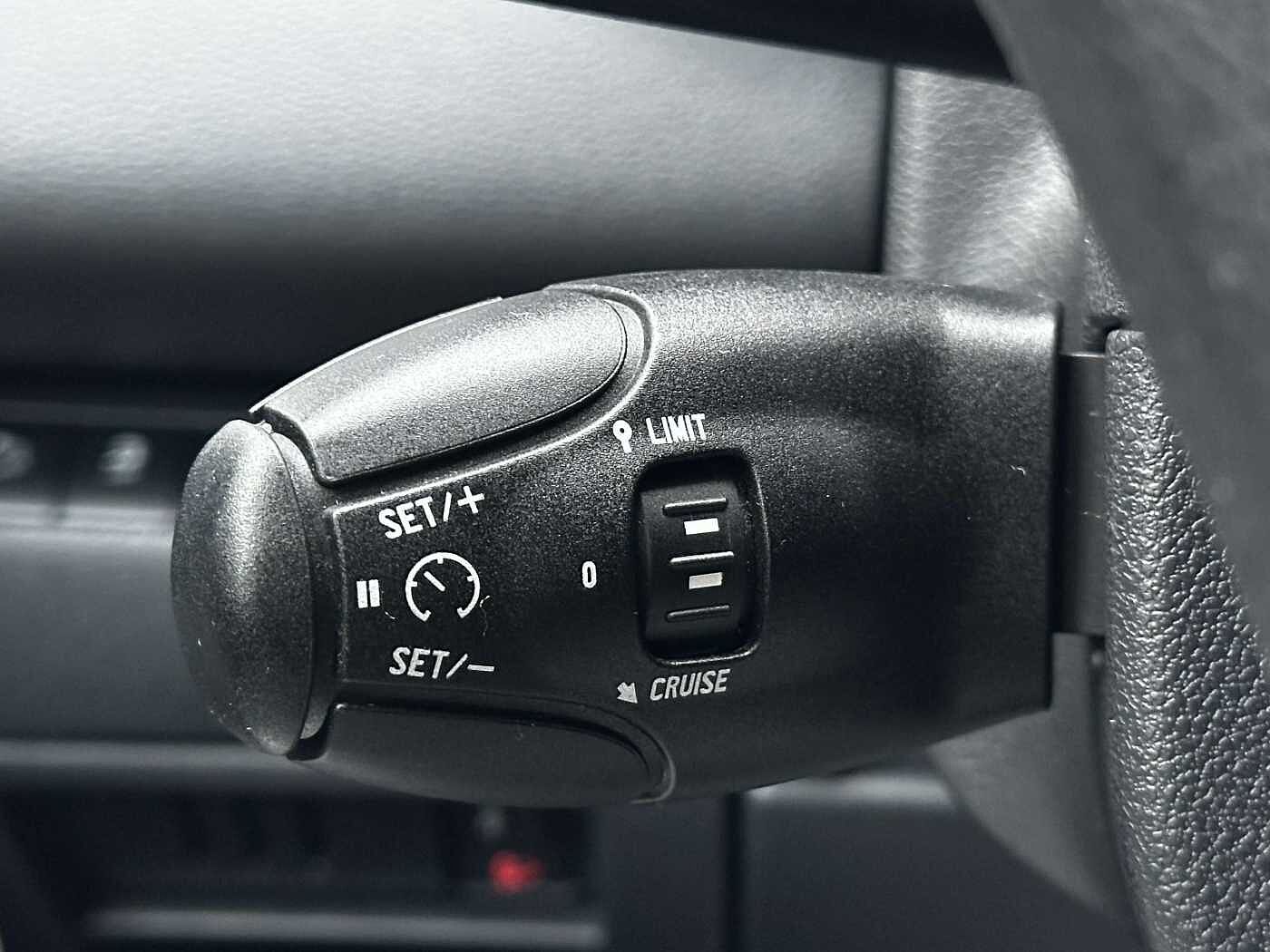 Peugeot 3008 1.6 BlueHDi Style CRUISE/GPS/SENSOR/BLUETOOTH