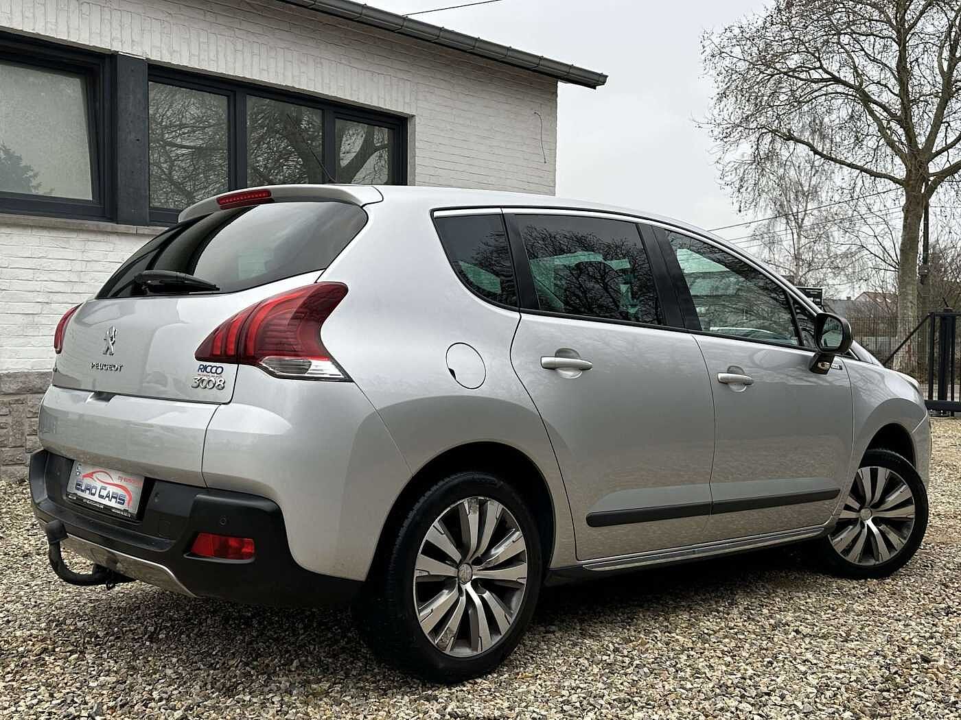 Peugeot 3008 1.6 BlueHDi Style CRUISE/GPS/SENSOR/BLUETOOTH