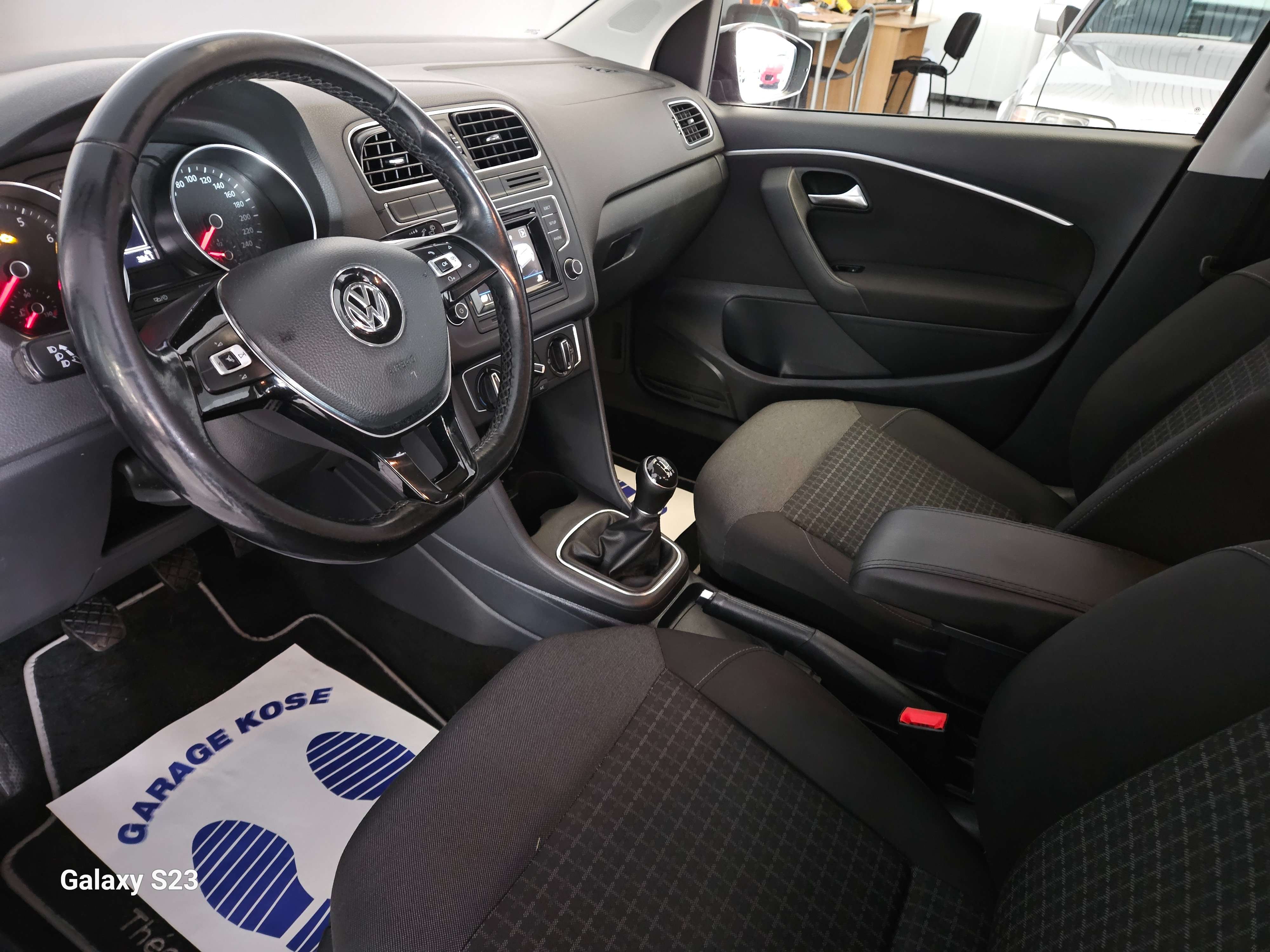 Volkswagen Polo 1.0i 75CV TOIT OUVRANT ECRAN COULEUR USB GARANTIE