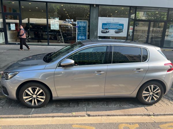 Peugeot 308 II (2) 1.2 PURETECH S&amp;S 110 6CV ALLURE